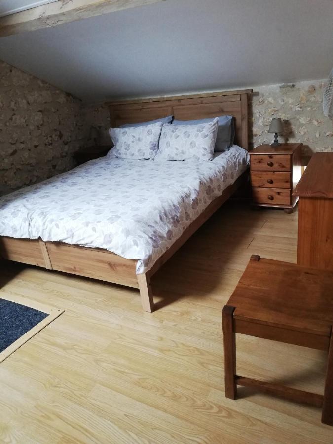 Saint-Antoine-Cumond Apartment Le Buguet מראה חיצוני תמונה